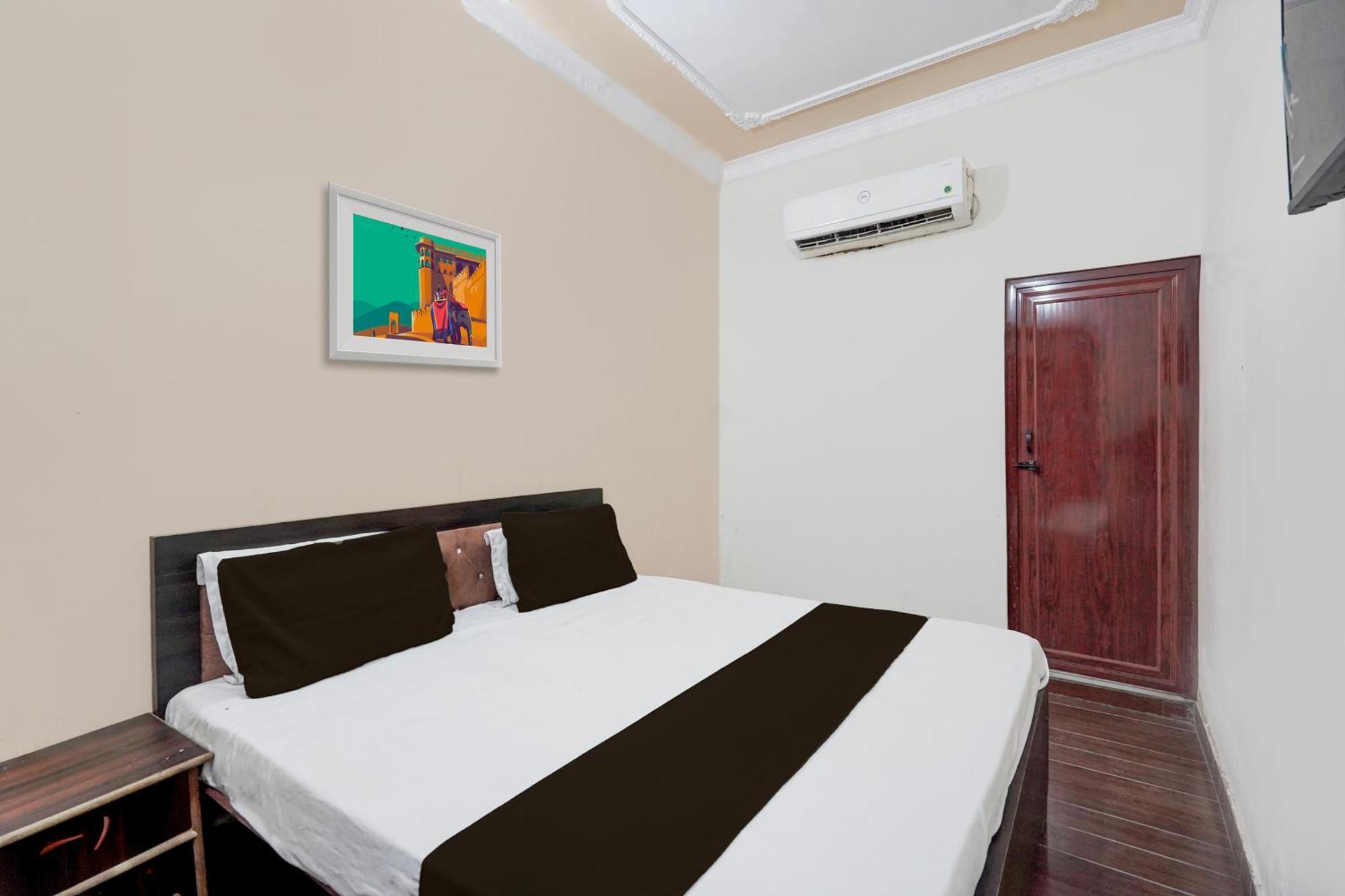 Oyo Hotel Maharaja Palace Мирут Екстериор снимка